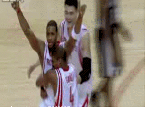 火箭传奇记录之火箭vs马刺,麦迪经典的35秒13分激情澎湃(下)