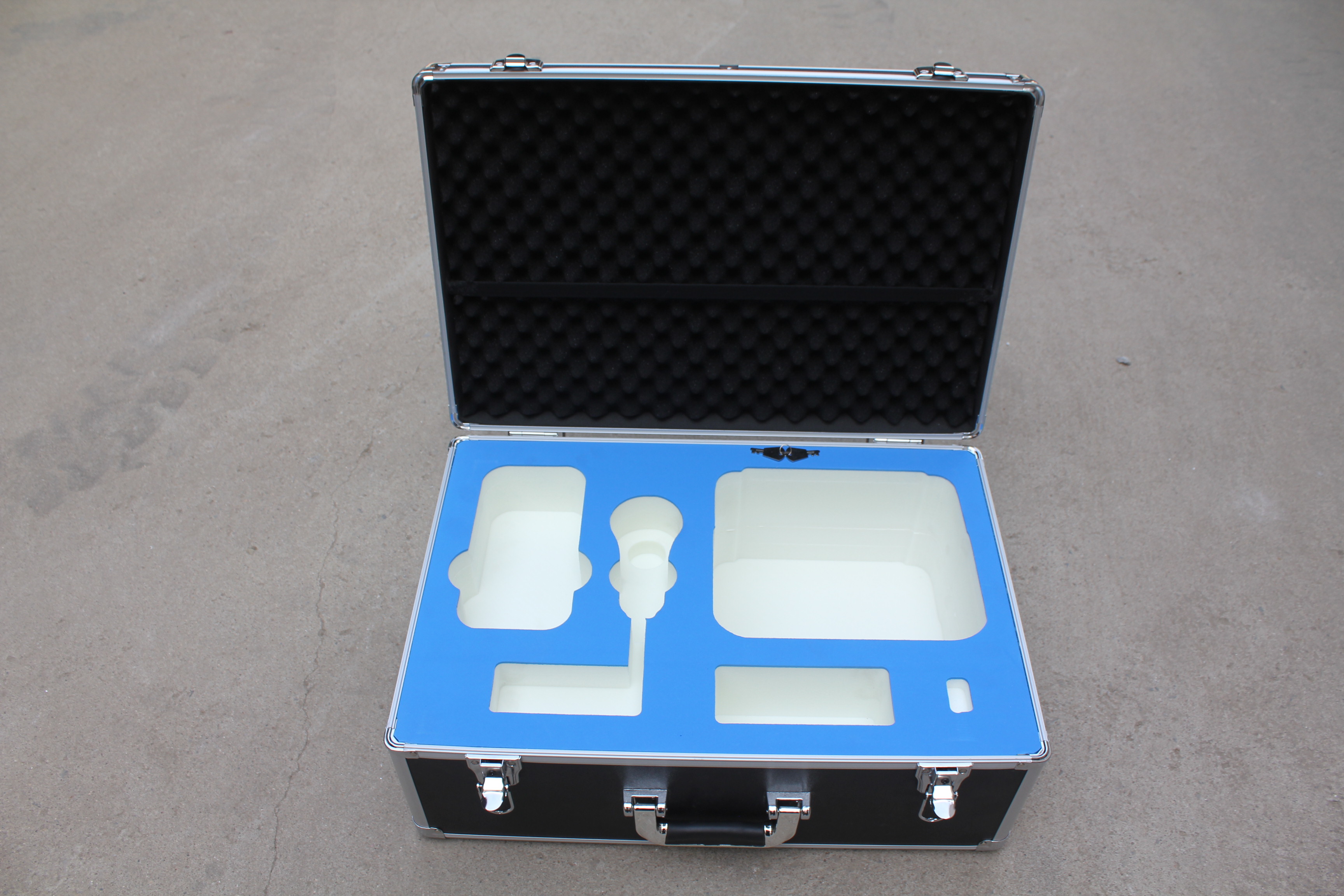 临沂铝箱定制厂家,临沂铝合金工具箱定制厂家