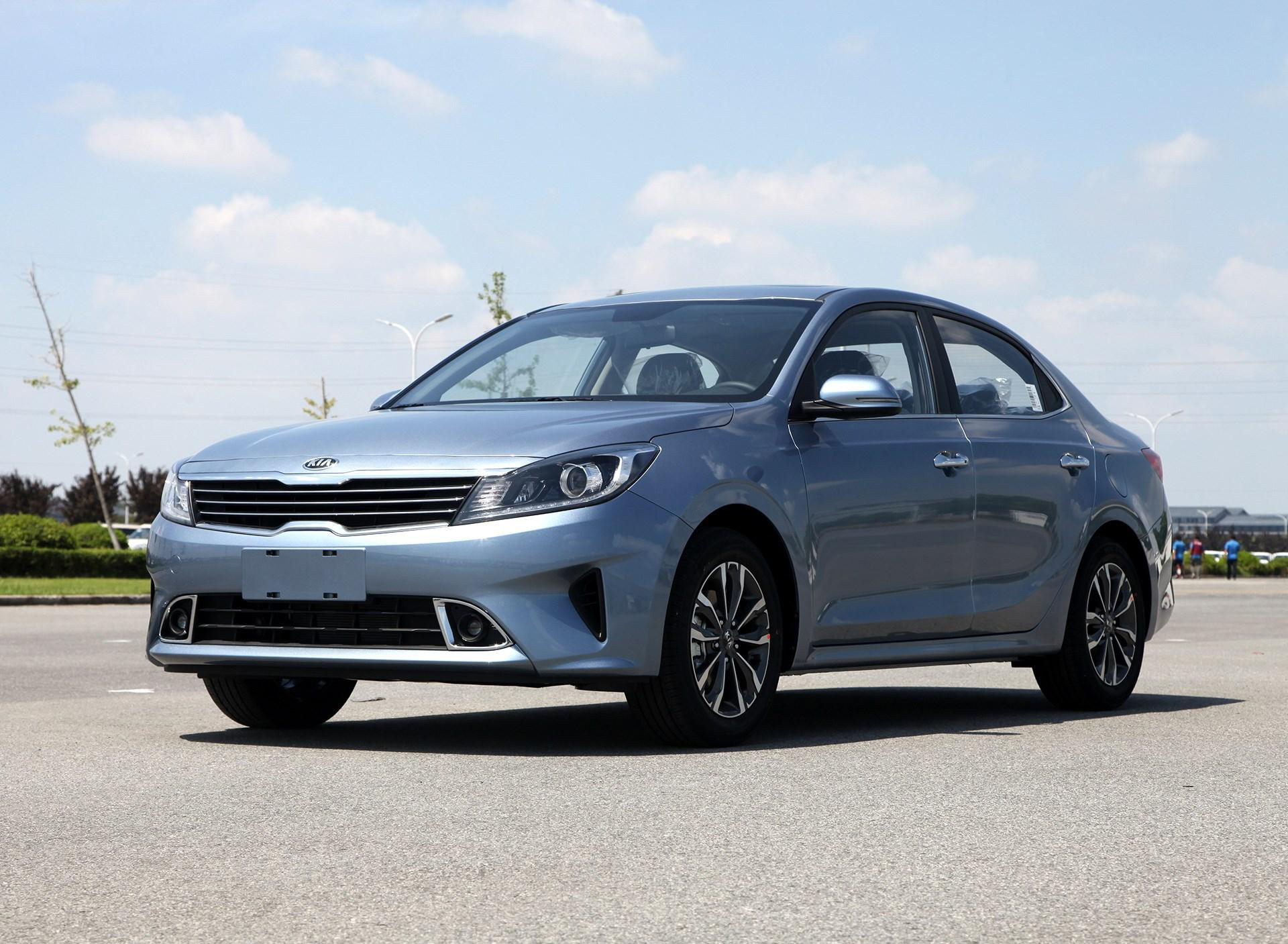 起亚k3遭遇方向盘锁死如何解锁?