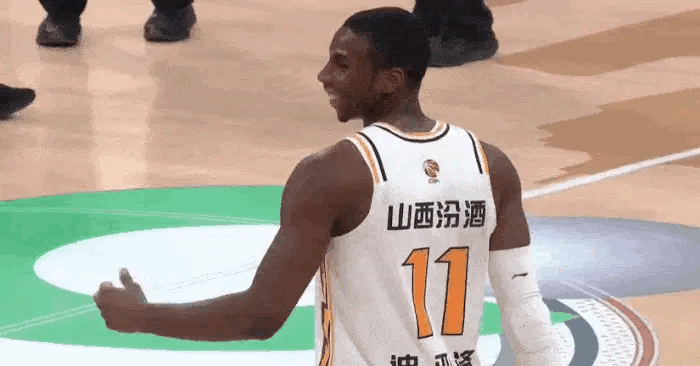 曼城8比0索尔福德城_格拉利什破进球荒_足总杯-麦卡蒂帽子戏法格拉利什破门 曼城8-0胜