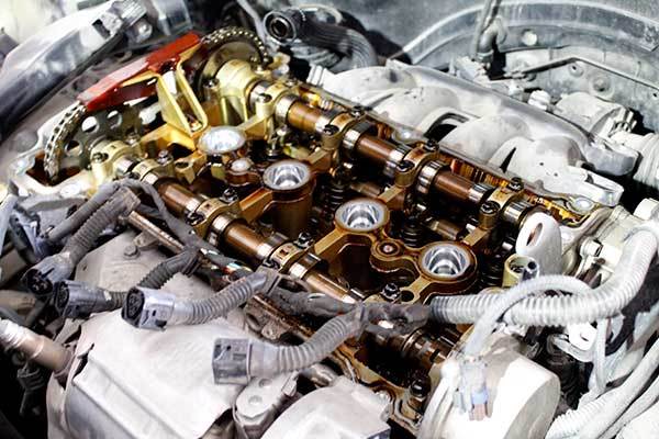 宝马mini烧机油的问题,多数情况下源于气门油封和活塞环的老化