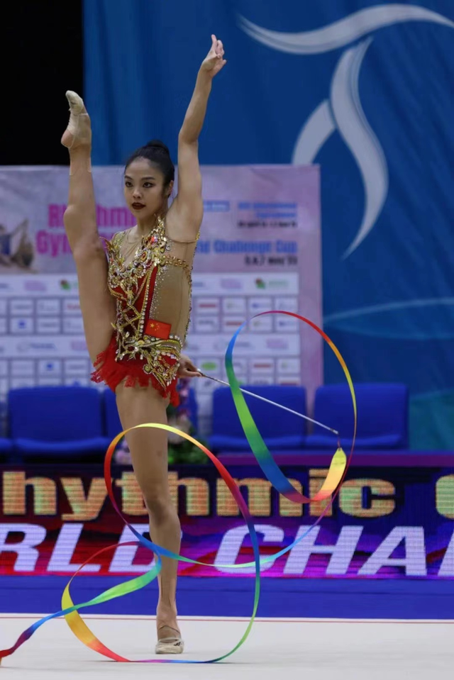 捷报丨中国选手赵雅婷首次夺得艺术体操世界挑战杯奖牌