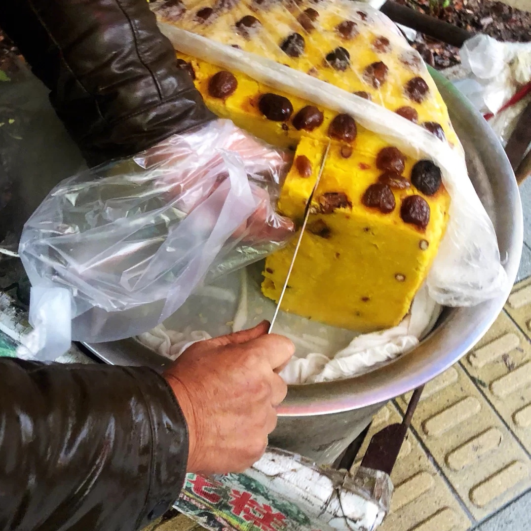 被称为"一刀破产"的板栗桂花糕,一切就40,多切不退!