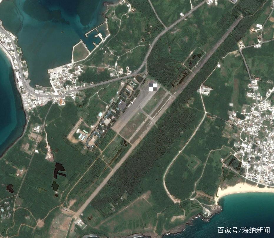 大事不妙!5日台军基地一架战机突然冲出跑道,澎湖机场紧急关闭
