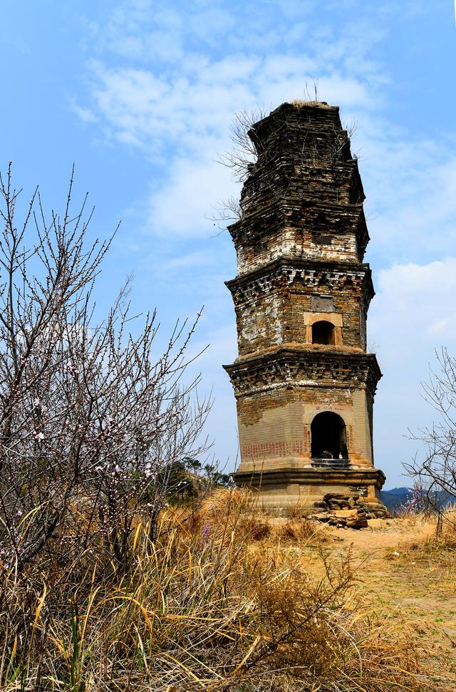 红安最古老的建筑,神秘的古塔——桃花塔