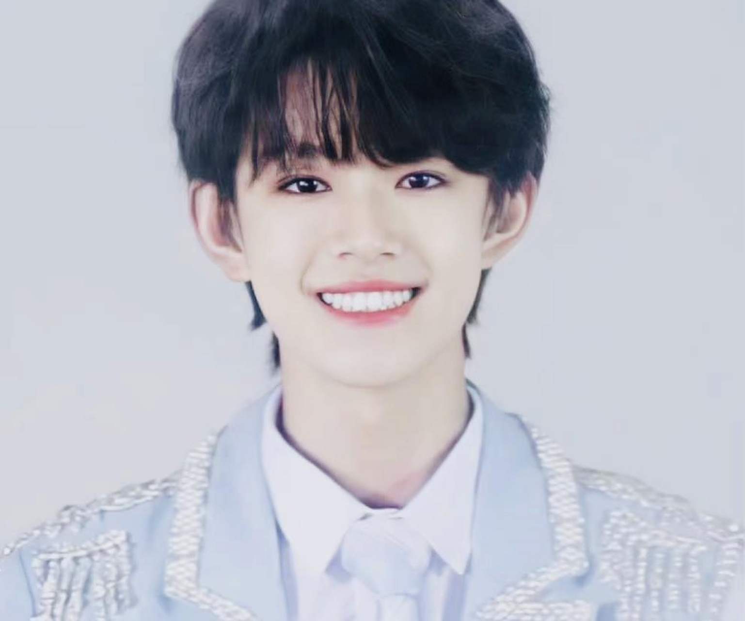 tf家族三代证件照太心动了你pick哪位少年 朱志鑫,苏新皓,邓佳鑫,张极