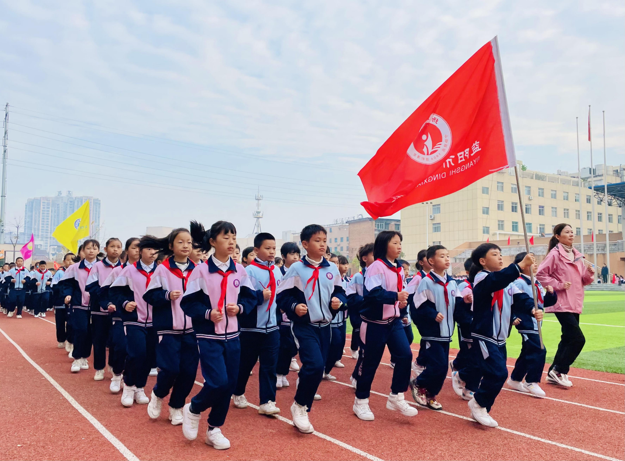 律动童年,最美课间——赫山区丁香小学阳光开展体育大课间展示活动