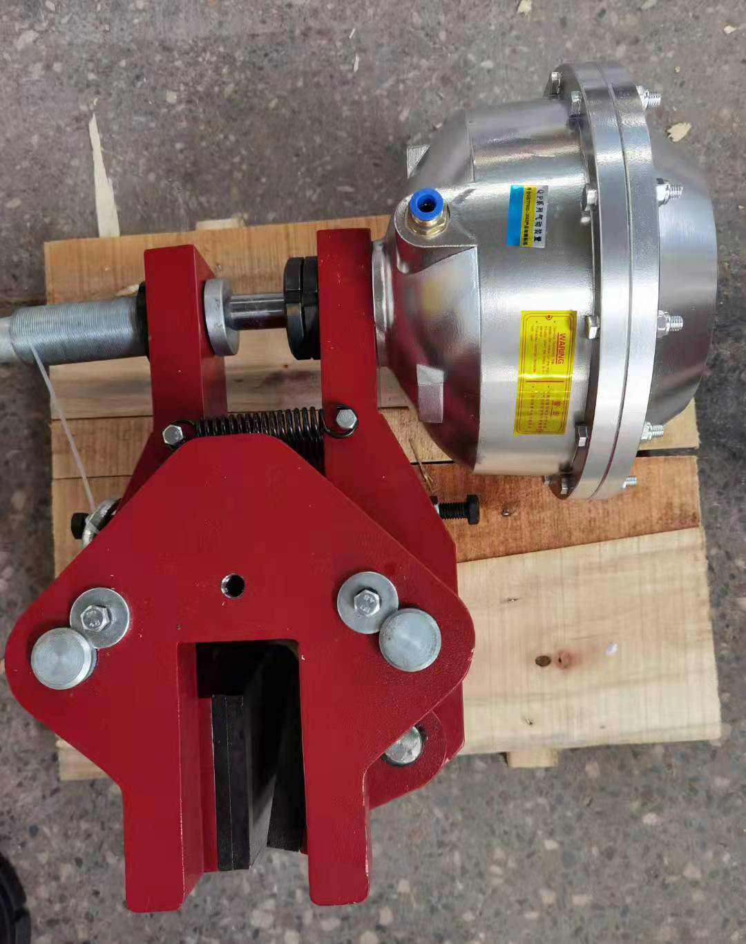 气动盘式制动器qp25.4-d常闭式钳盘式制动器,焦作市气动制动器厂