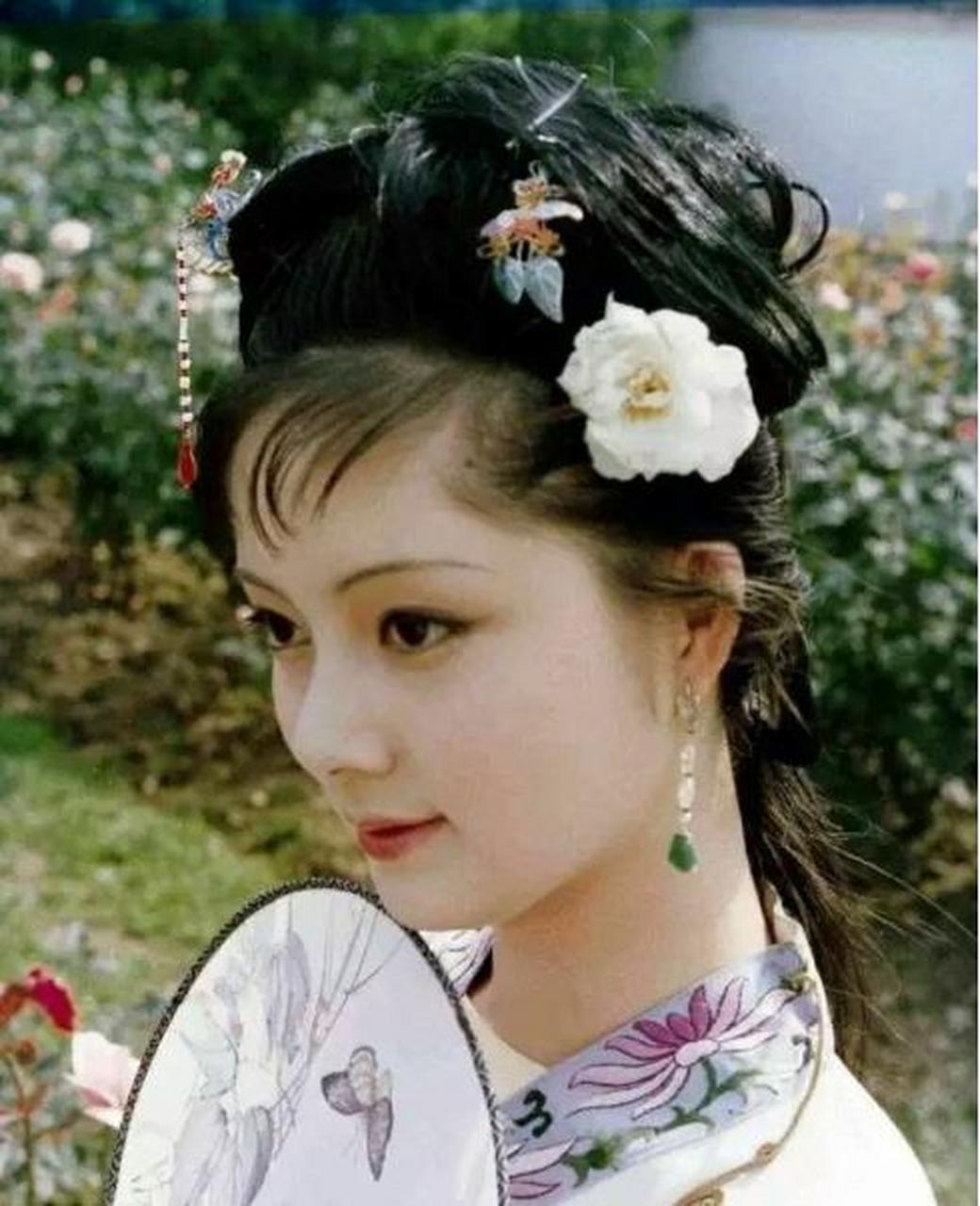 80年代古装美女图片