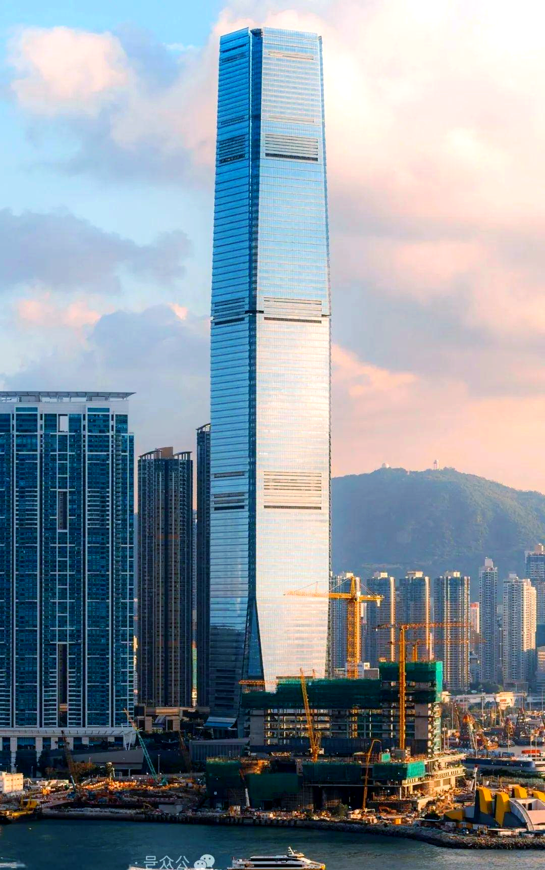 香港的璀璨建筑明珠