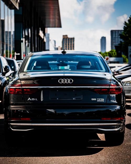 奥迪a8l黑色是什么黑