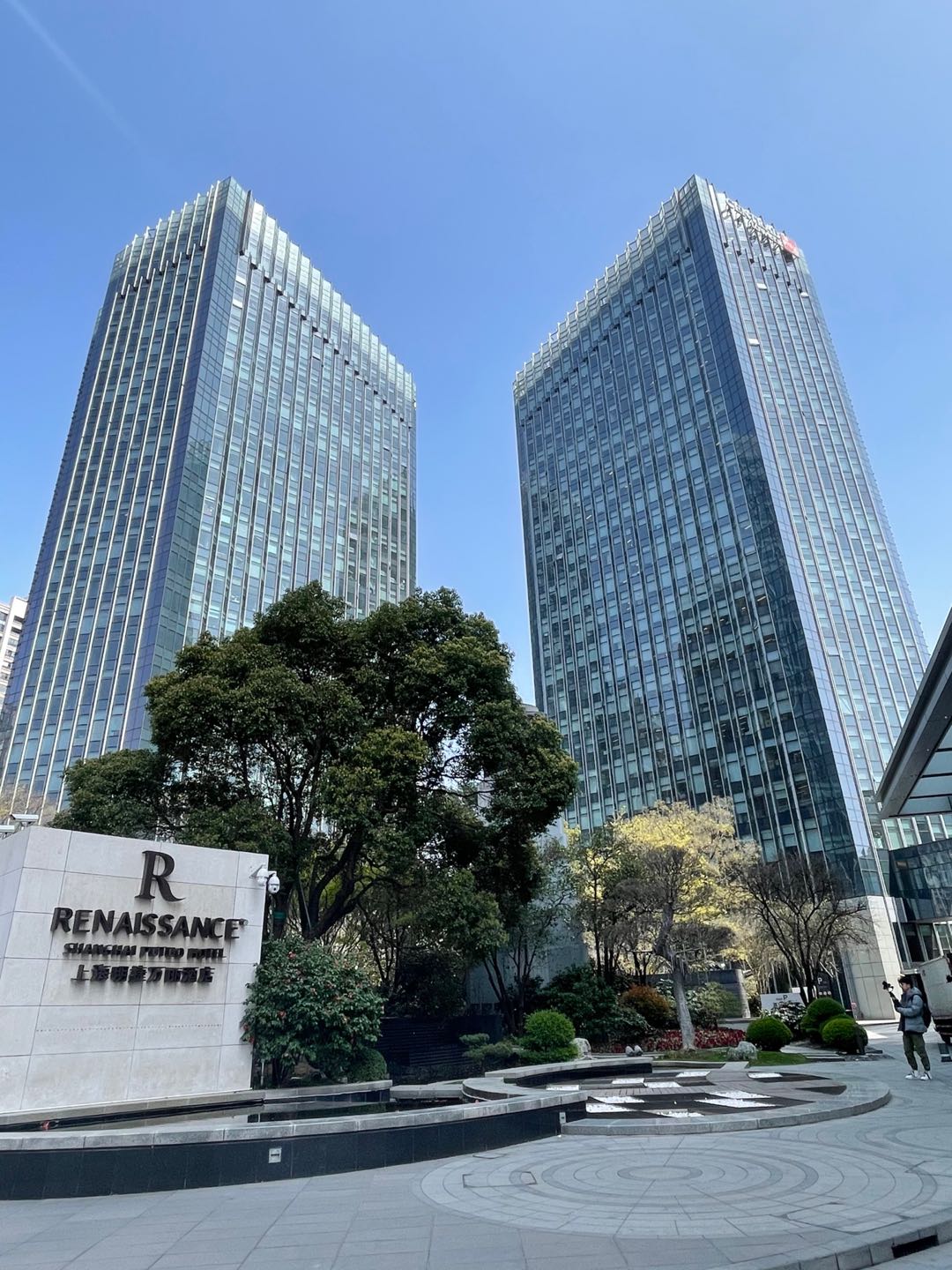 上海普陀区真如城市副中心的地标性建筑:品尊国际中心