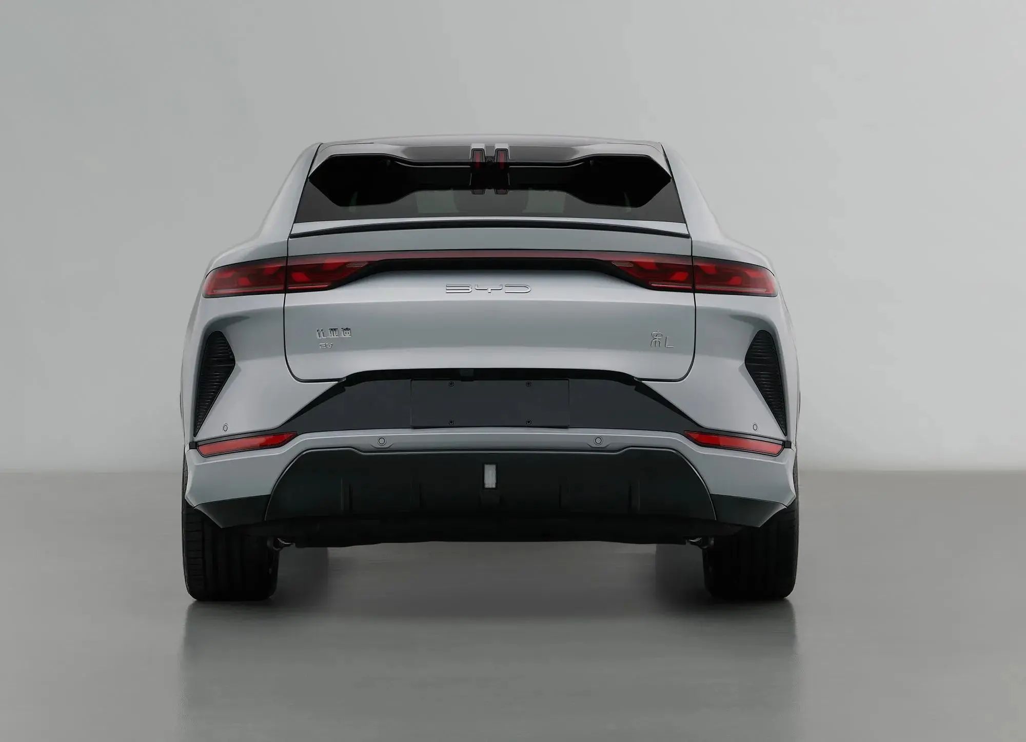 比亚迪宋l对标特斯拉model y 电动尾翼&无边框车门科技感满满