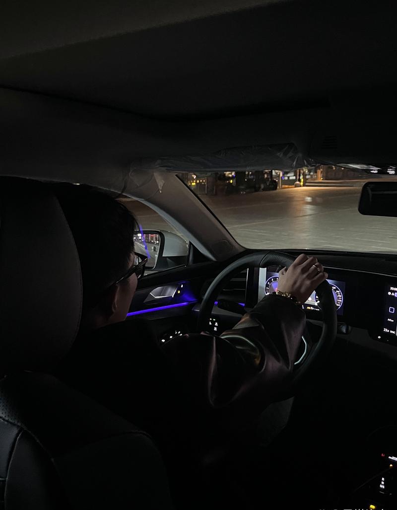 凌渡 l:夜晚驾驶的舒适感,照明与视野的良好体验