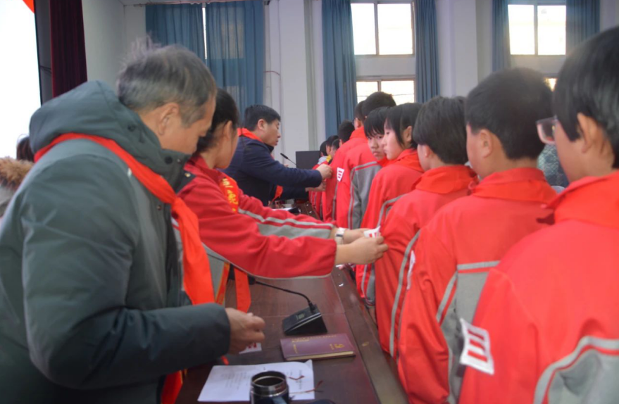 巨鹿县第二中学举行中国少年先锋队第一次代表大会