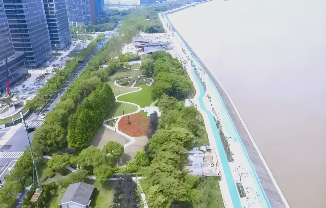 🏋️‍♀️运动爱好者的天堂:滨江沿江景观带公园不仅是都市