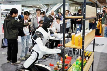 量产新高度！智元第15000台通用人形机器人下线