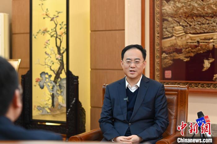 潮州市委书记何晓军:善用"侨"牌谋发展 打造潮人精神家园