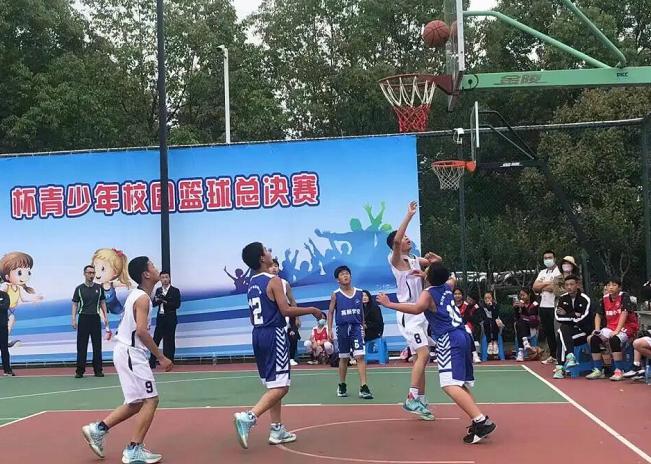 掇刀石小学:"篮"下显风采"球"场展英姿