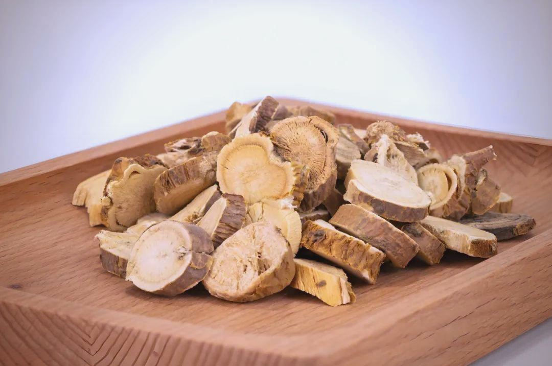 苦参:一种具有清热功效的中药介绍