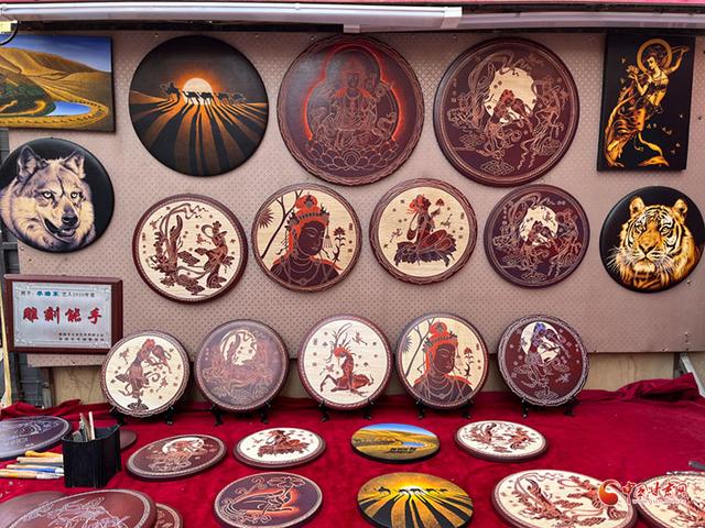 「2023重走中国西北角」雕刻能匠李瑞东:创作无"淡季" 刀刀是沉淀