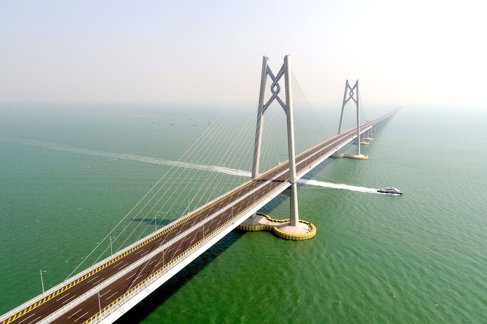 珠海国资不做野蛮人:卖掉一个格力电器,培养更多董明珠,总资产将超