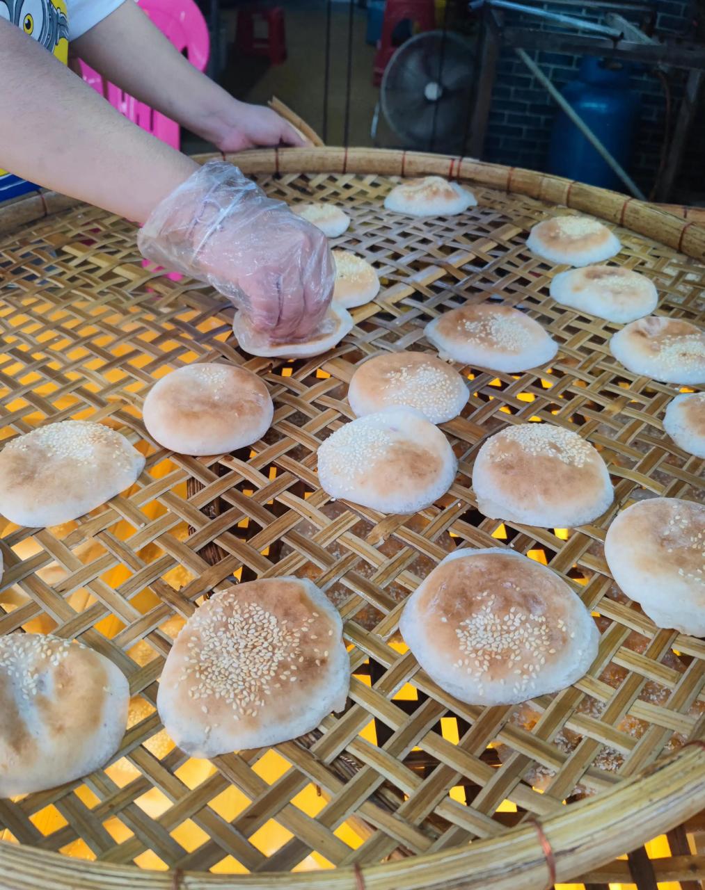 恩平烧饼制作图片