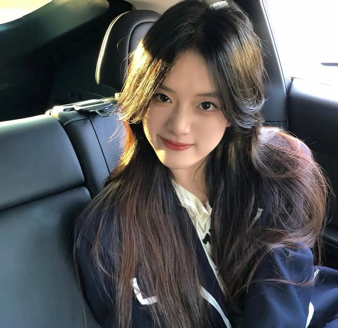 2024年女生微信头像新趋势与情感共鸣