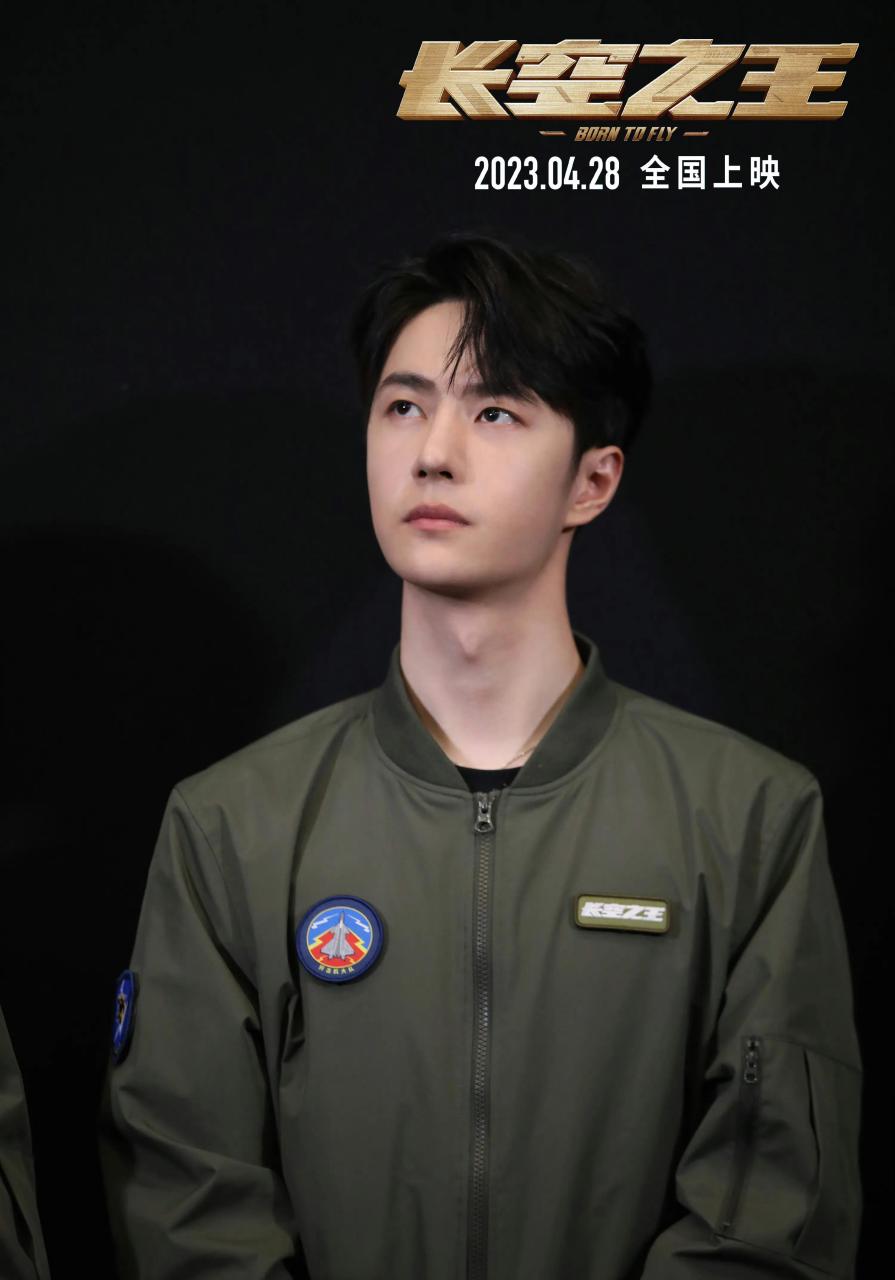 这两天看了《长空之王》的首映,这部电影的剧本绝对