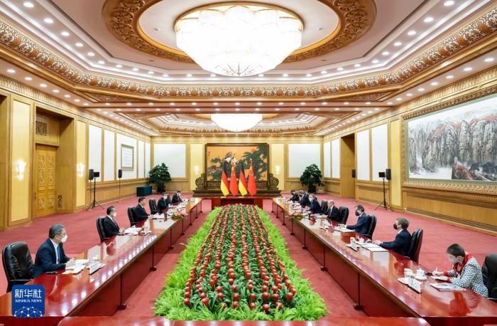 习言道丨胸怀天下——外国学者眼中的中国特色大国外交