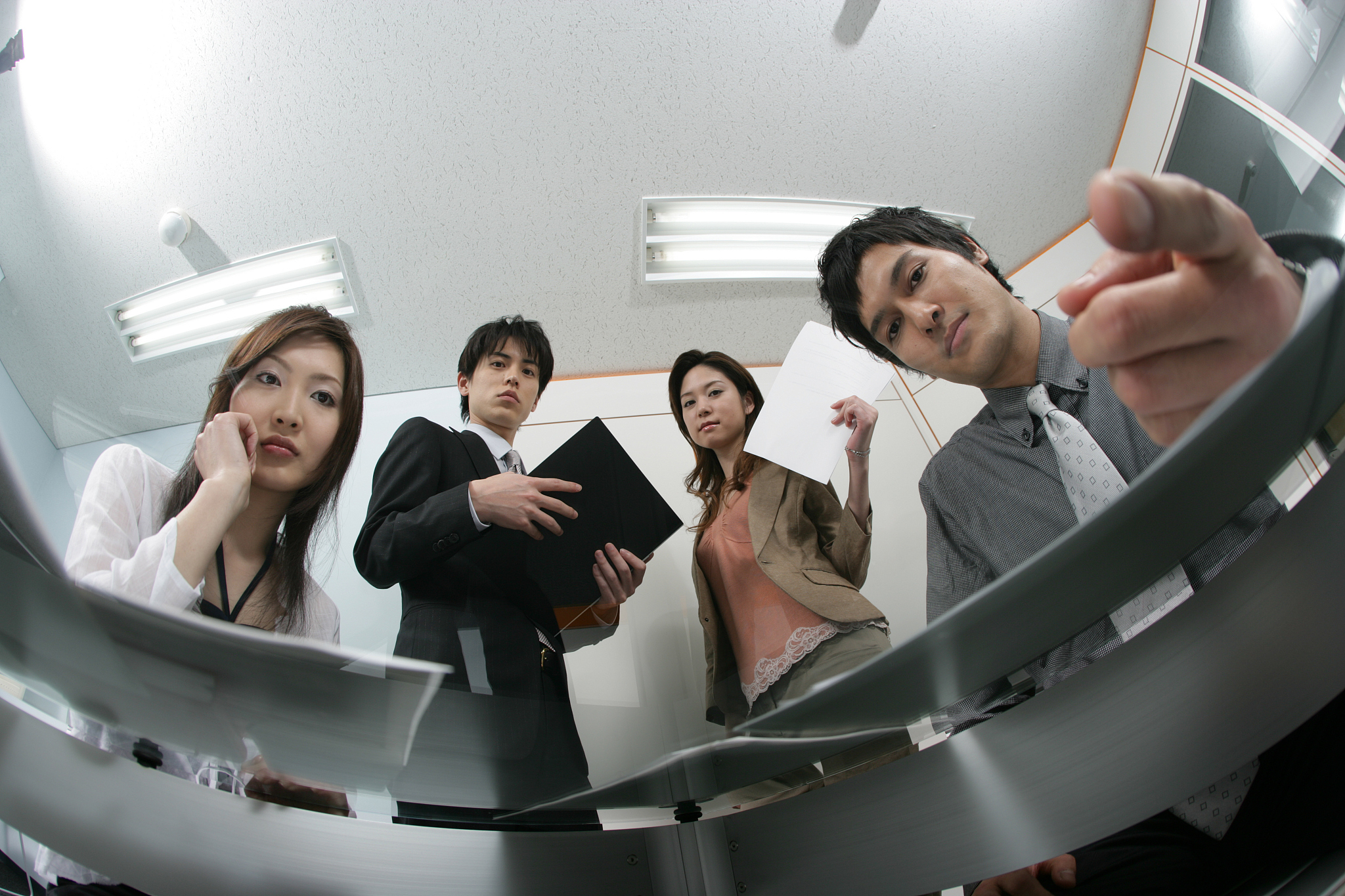 短故事《都市女子图鉴:外地小姑娘黄娇的故事》追完才是人间值得!