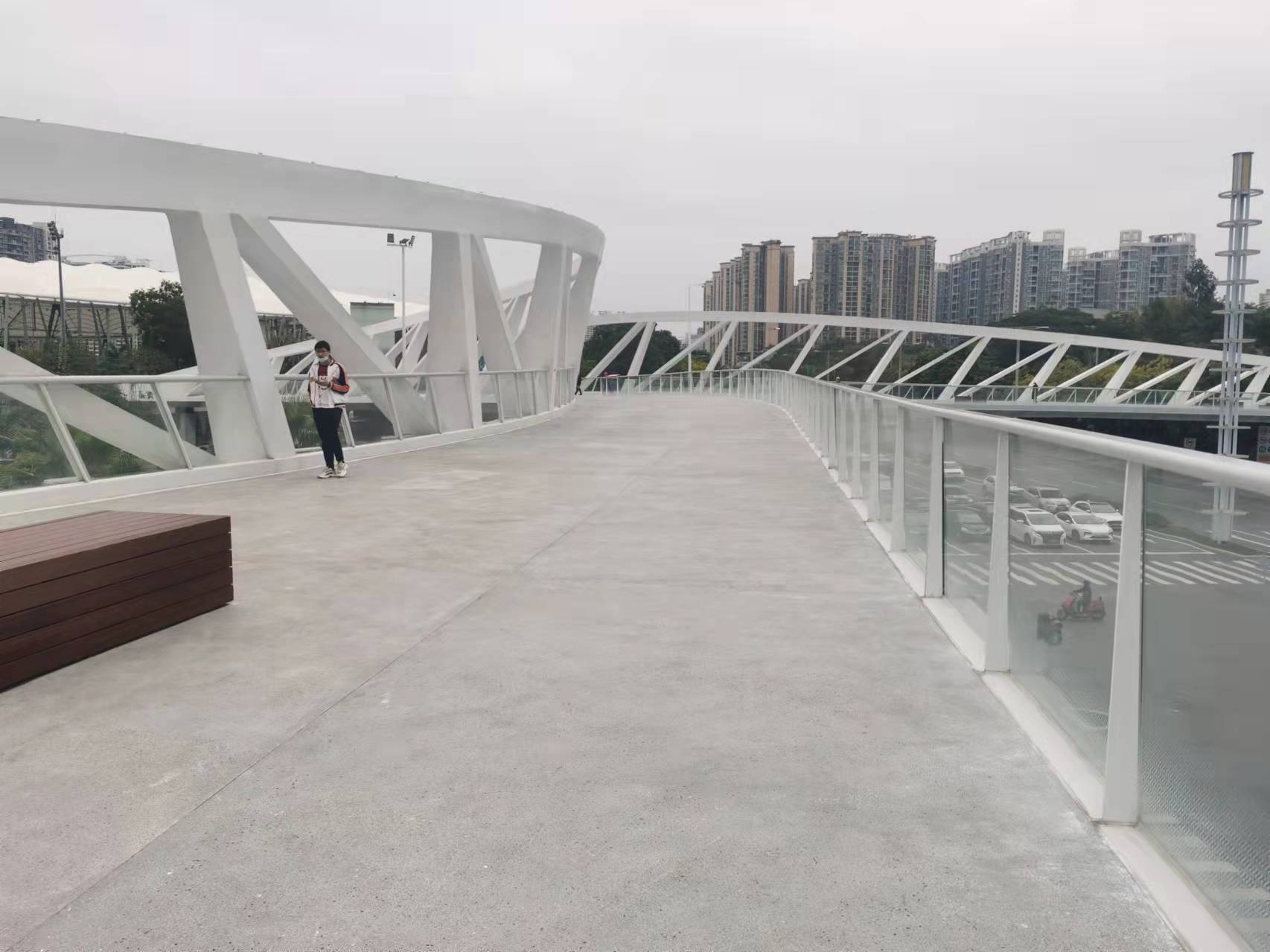 欢乐港湾廊桥图片