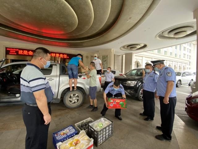 情暖一线,共抗疫情|刘克敏一行看望慰问抗疫禁毒民,辅警