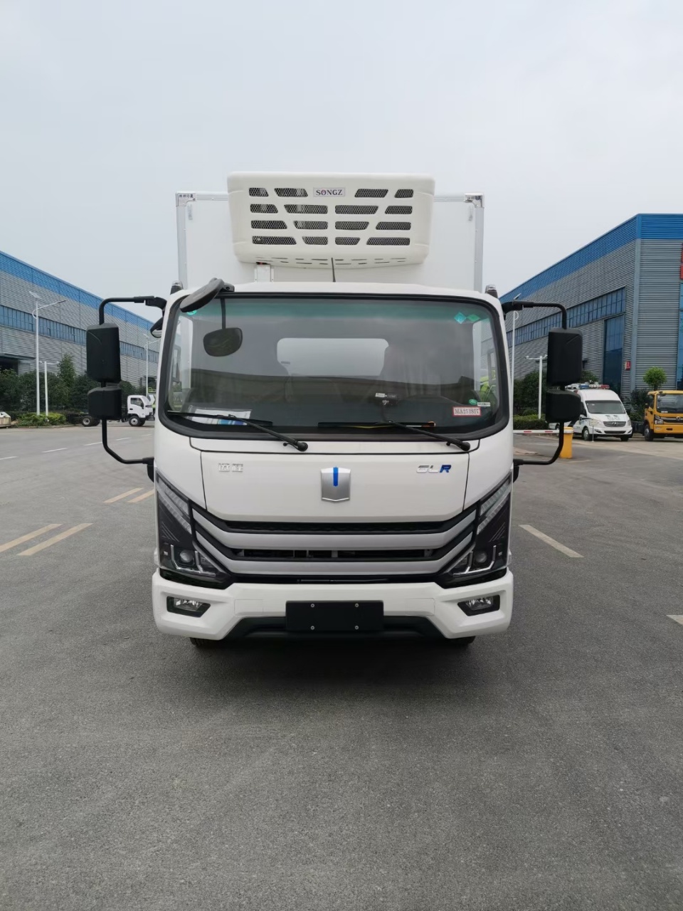 4.2米厢长绿牌冷藏车吉利增程式绿牌冷藏车免税绿牌冷藏车