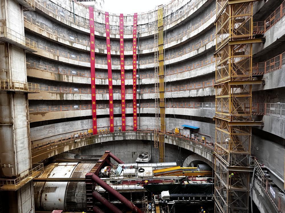 深惠城际大鹏支线龙坪区间2号工作井左线盾构机始发