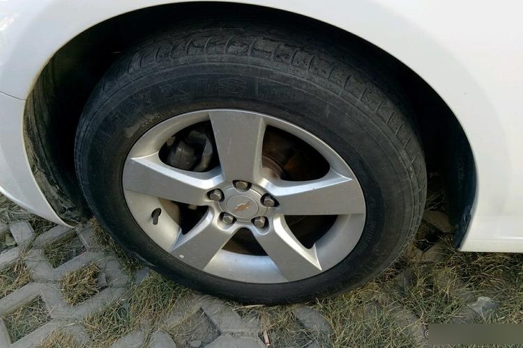 新科鲁兹原配轮胎 新科鲁兹原装轮胎