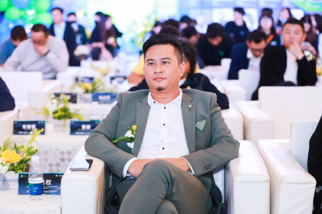 蜜蜂组设计杨福权:从深度情感共鸣出发,求索空间的回响之音