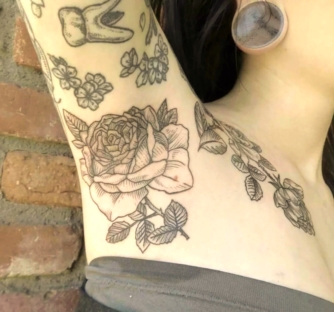 腋下纹身:从挑战到艺术的蜕变