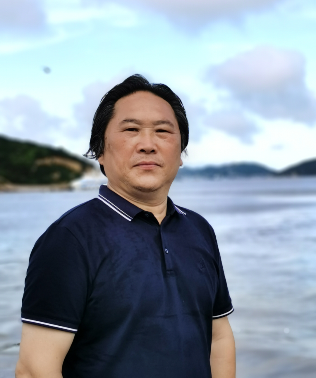 江苏诗人脸谱08:姜桦