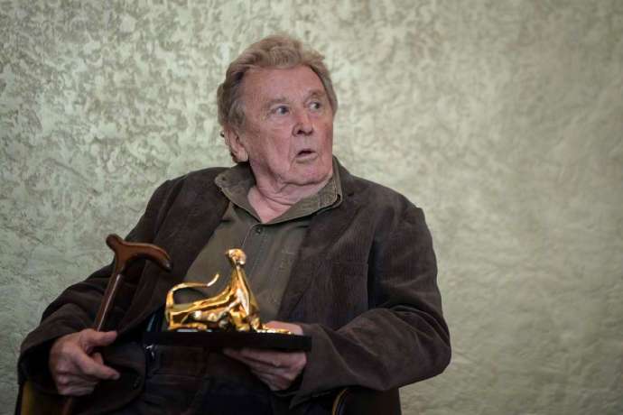 法国著名导演让-马里·斯特劳布去世 享年89岁