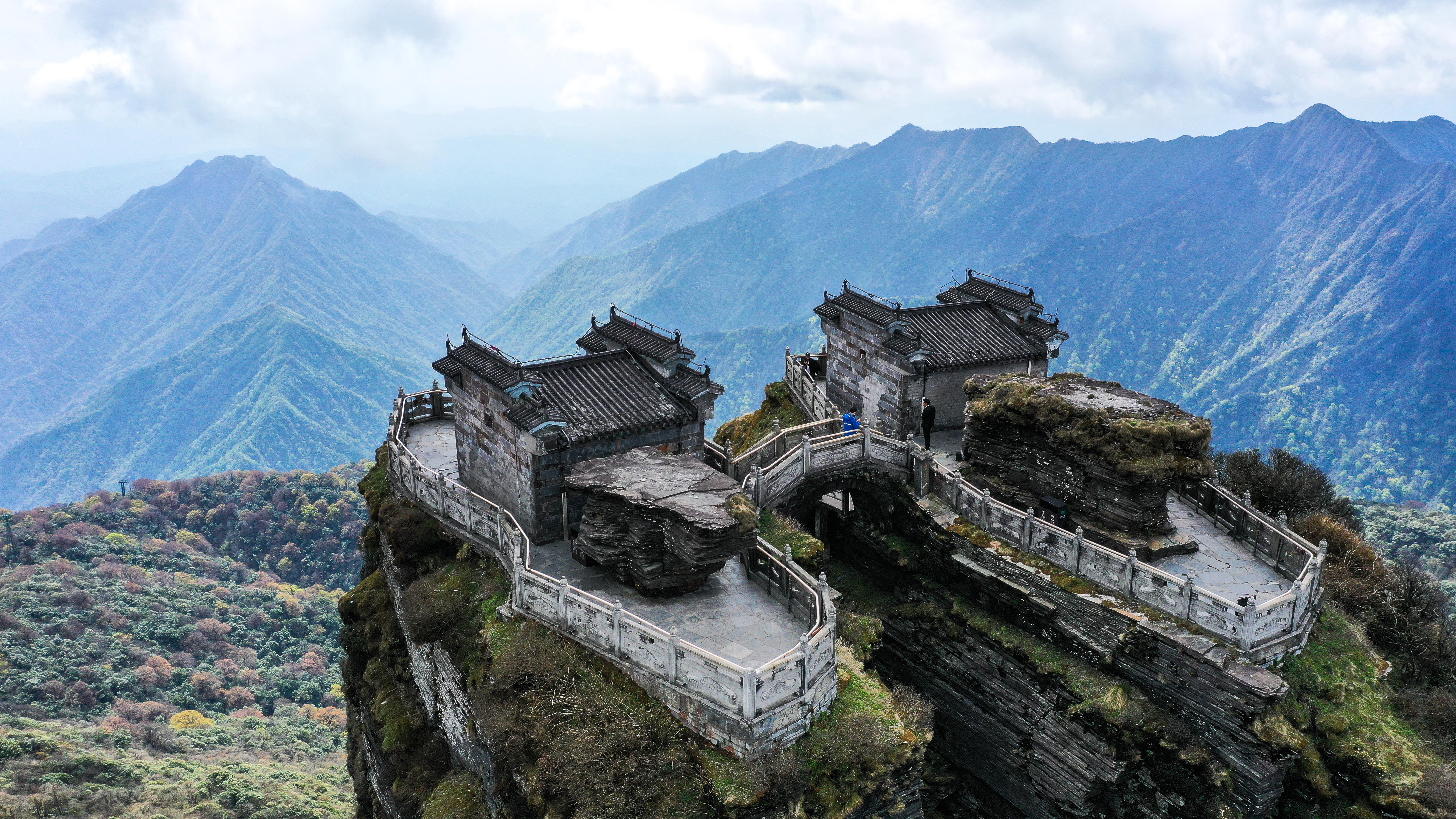 梵净山全景图图片