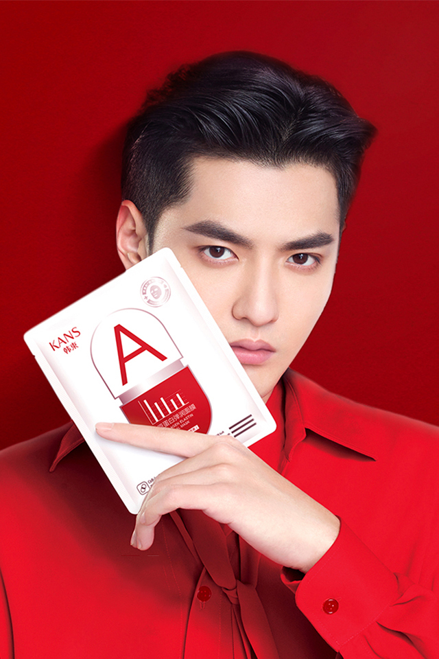 继韩束与吴亦凡解约后,都美竹再谈吴亦凡,并曝其赚了二三十亿