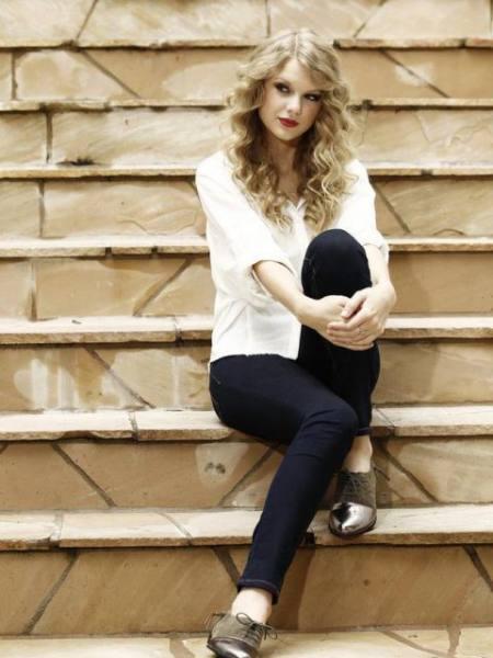 世界上又贵又迷死人的腿,詹妮弗洛佩兹的腿值60亿