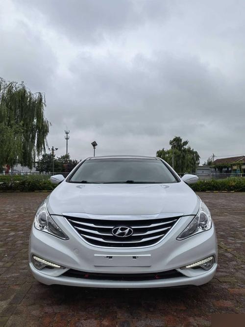 索纳塔八2.4参数 12年索纳塔八代参数配置