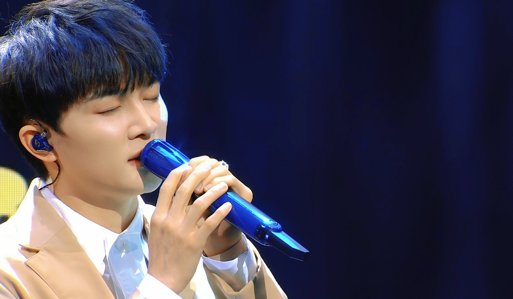 又是一首值得反复循环的歌,周深太懂如何精准抓住歌与剧的契合度