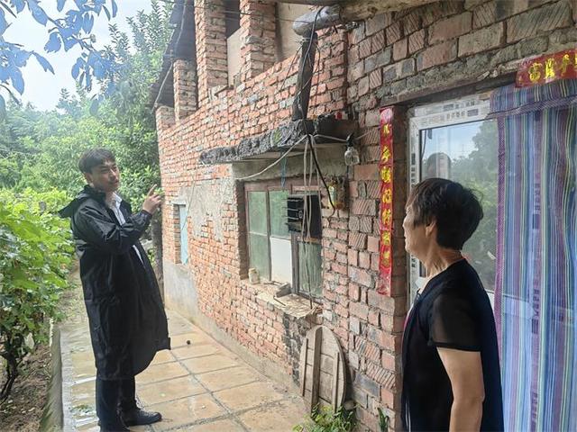 郑州市二七区侯寨街道:筑牢防汛安全"红色堤坝"