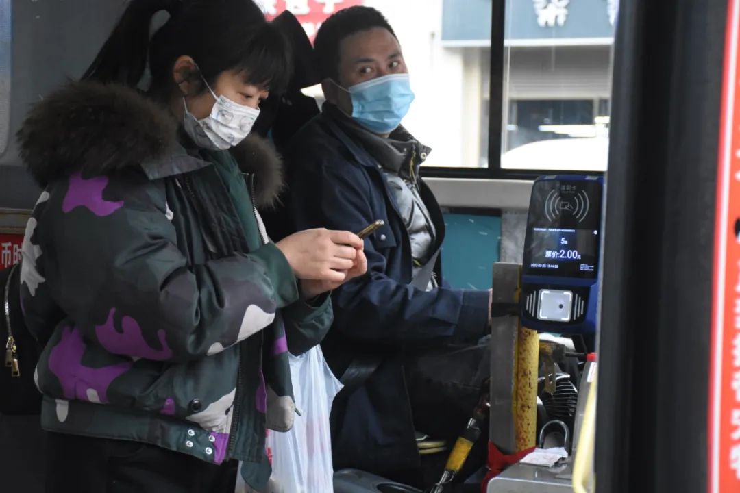 2月28日起!雨城區滿60週歲老人可免費乘公交