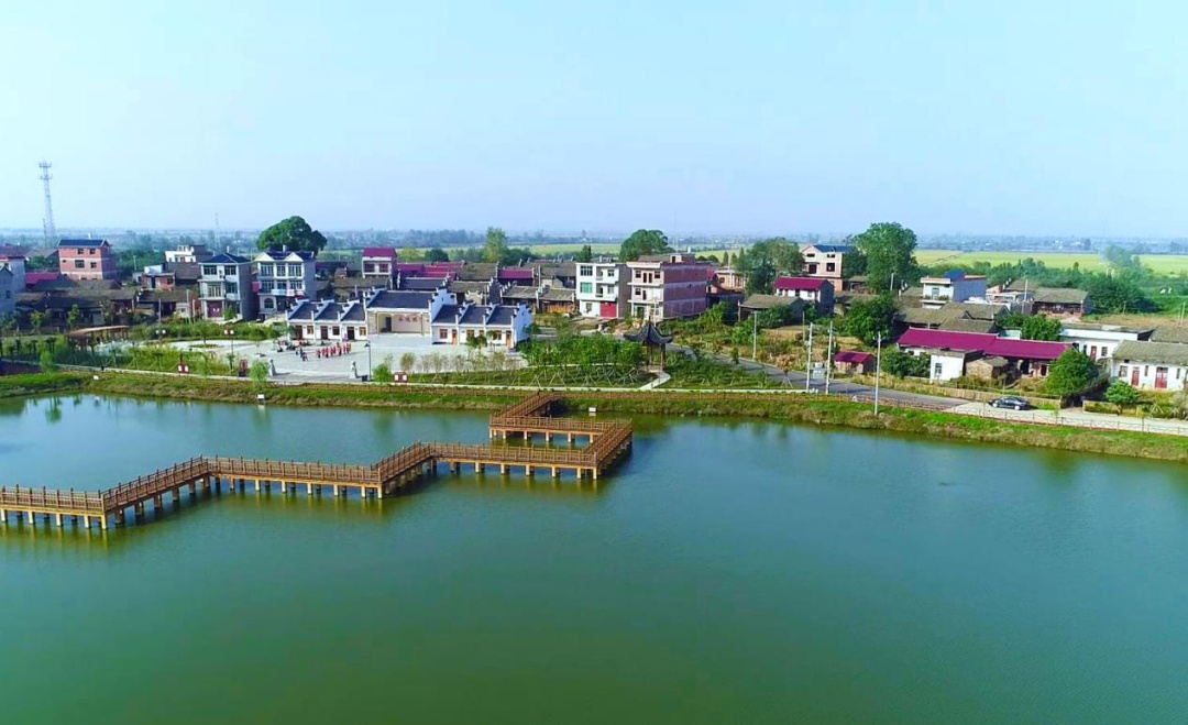 村村美户户净 余干县乡村颜值"靓"起来