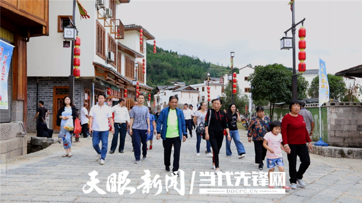 「我的扶贫故事」领着乡亲干丨岑巩县水尾镇马家寨村村主任邱绍培