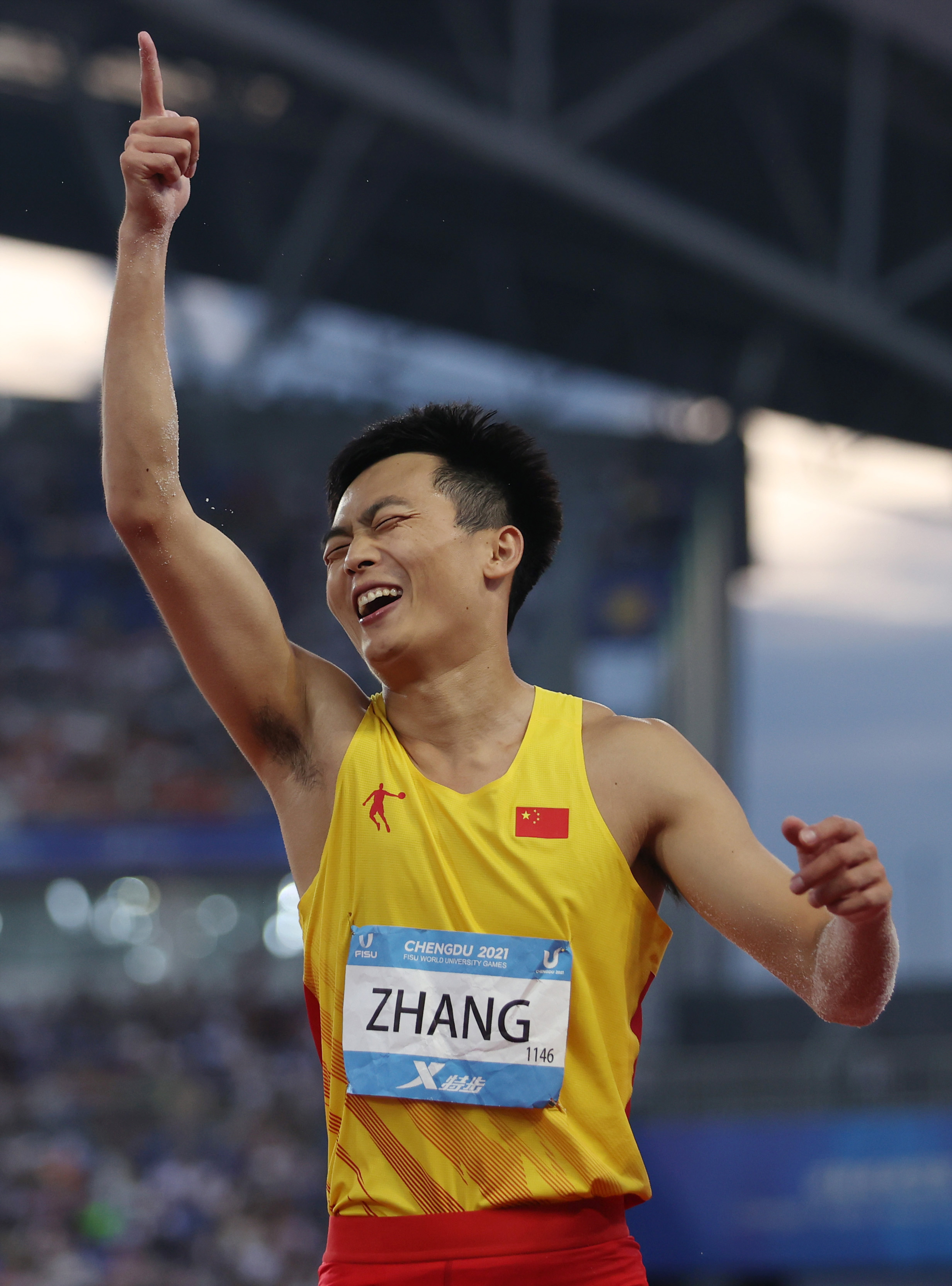 田径——男子跳远:张景强摘金